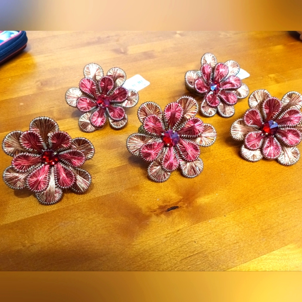 Pier 1 Imports String Over Wire Floral Boho Beaded Napkin Rings Set of 5